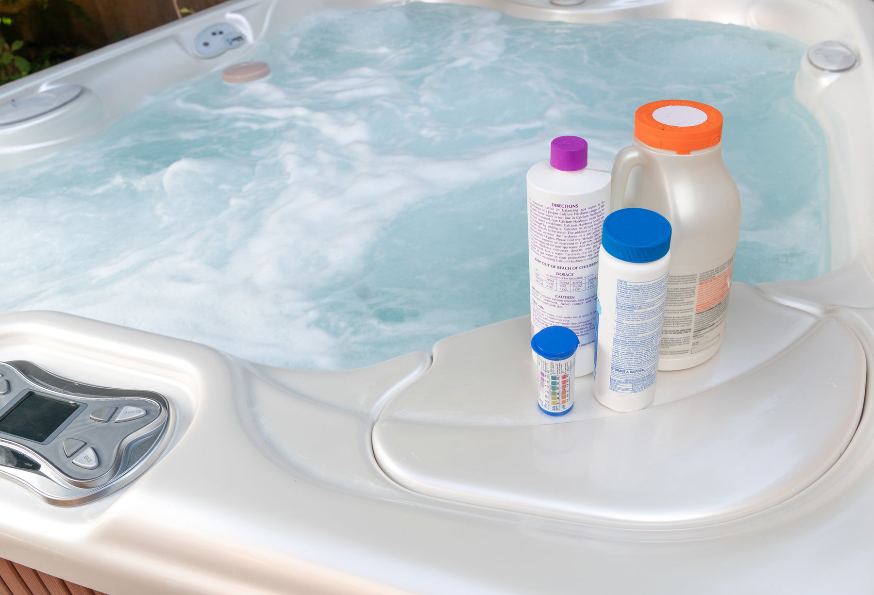 Best hot tub chemicals guide 2023 | Pool Store Canada